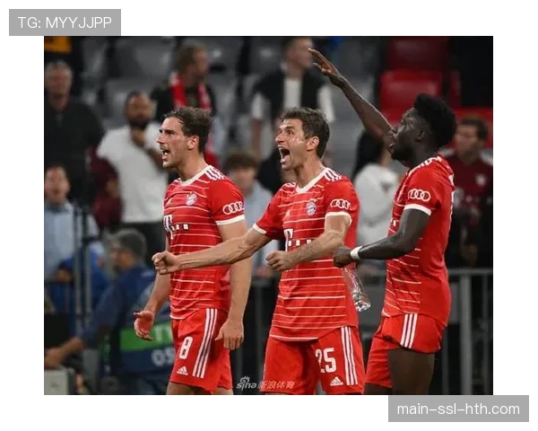 即时:拜仁慕尼黑两球领先,两个进球均来自边路传中后中路包抄